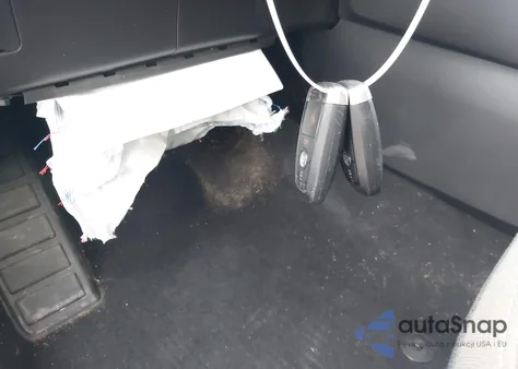 2020 Ford Escape Se z USA, uszkodzony, nr VIN 1FMCU0G61LUB18708